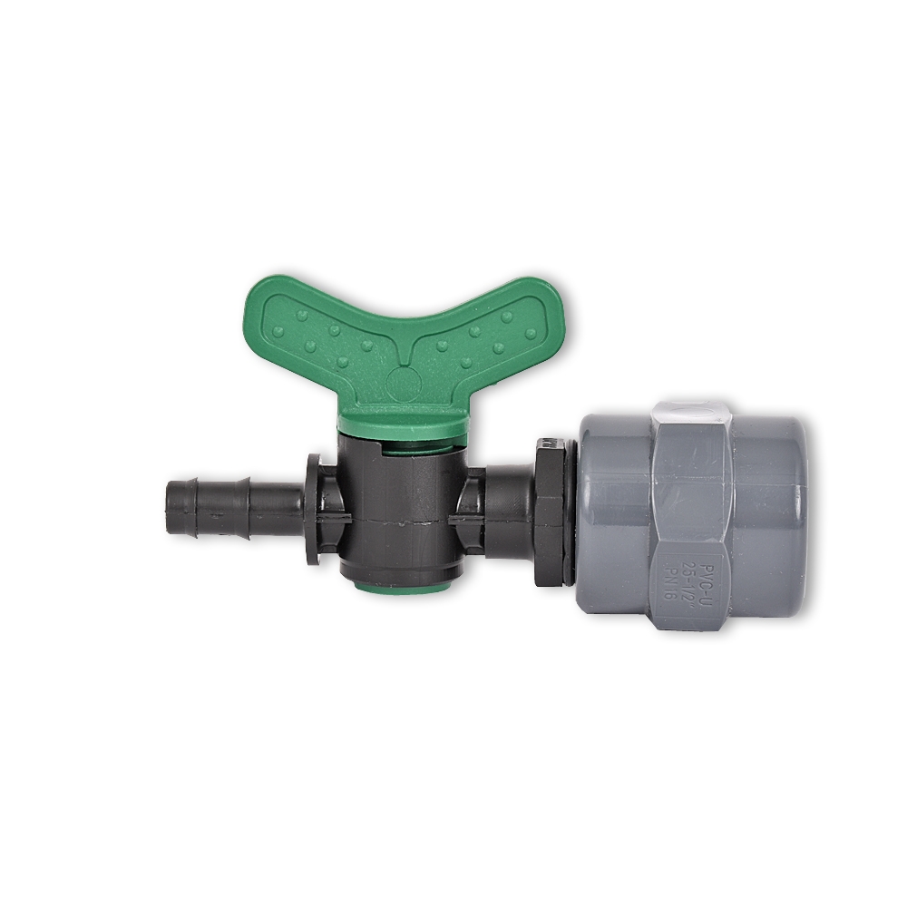 Verbindung zwischen PVC-Leitung 25 mm und Schlauch 9 mm